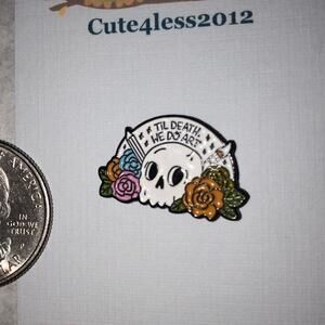 Till Death We Do Art Skull Halloween Pin Brooch